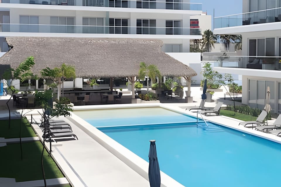 Swimming pool,View(from property / room),Landmark view