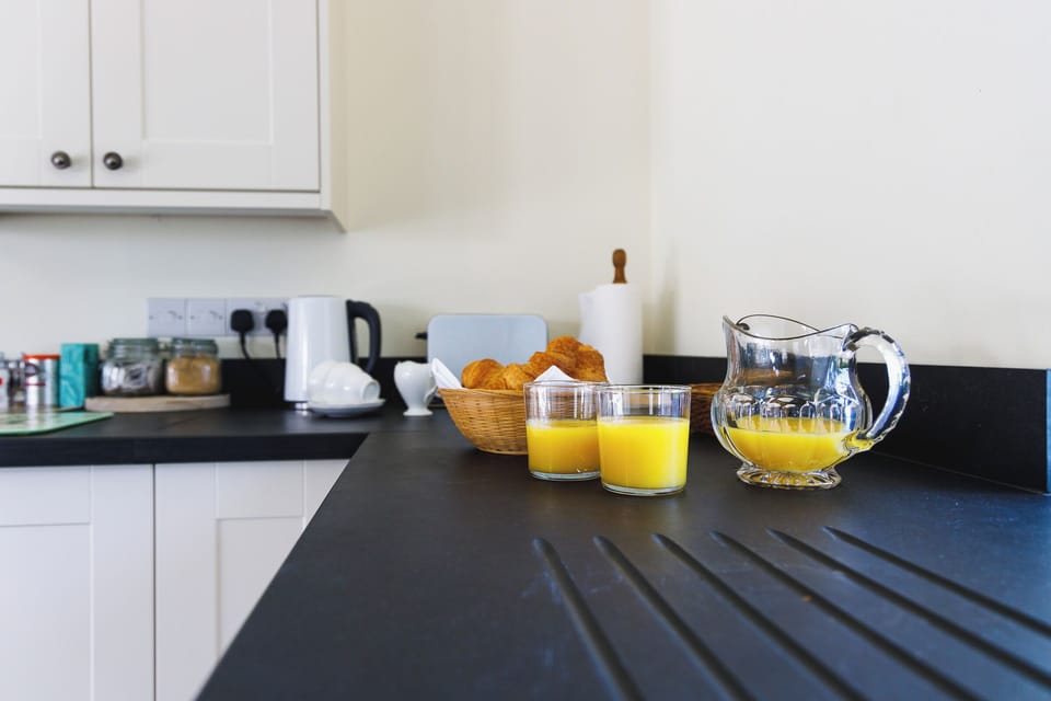 Stables Kitchen (2)