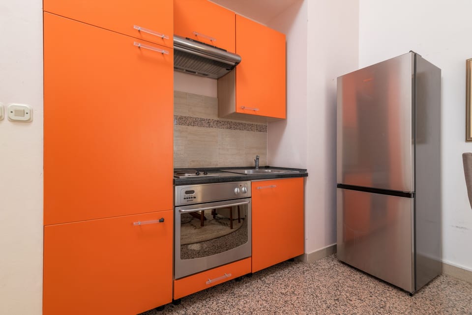 Kitchen 2