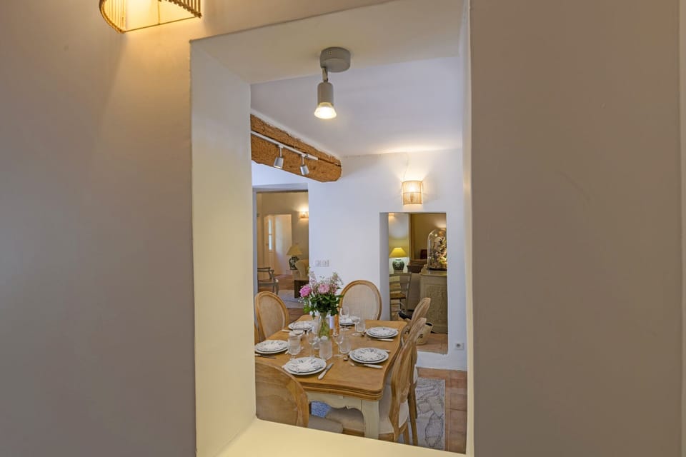 Dining room - Mas la Thèbaïde