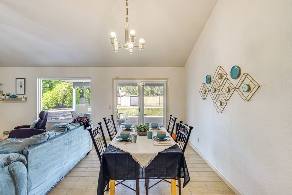 Formal Dining Area | Dishware/Flatware