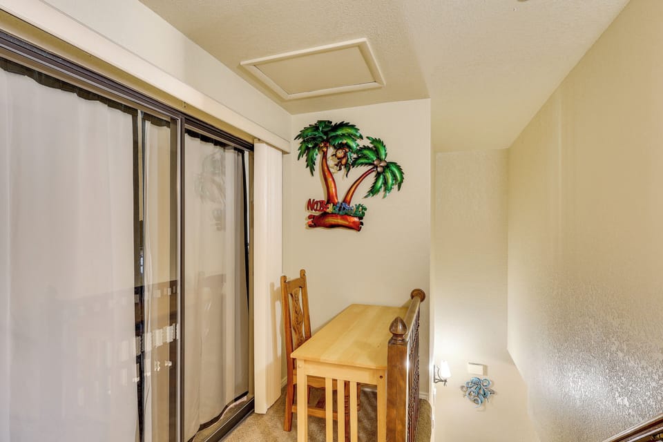 Upstairs Landing | 2nd Floor