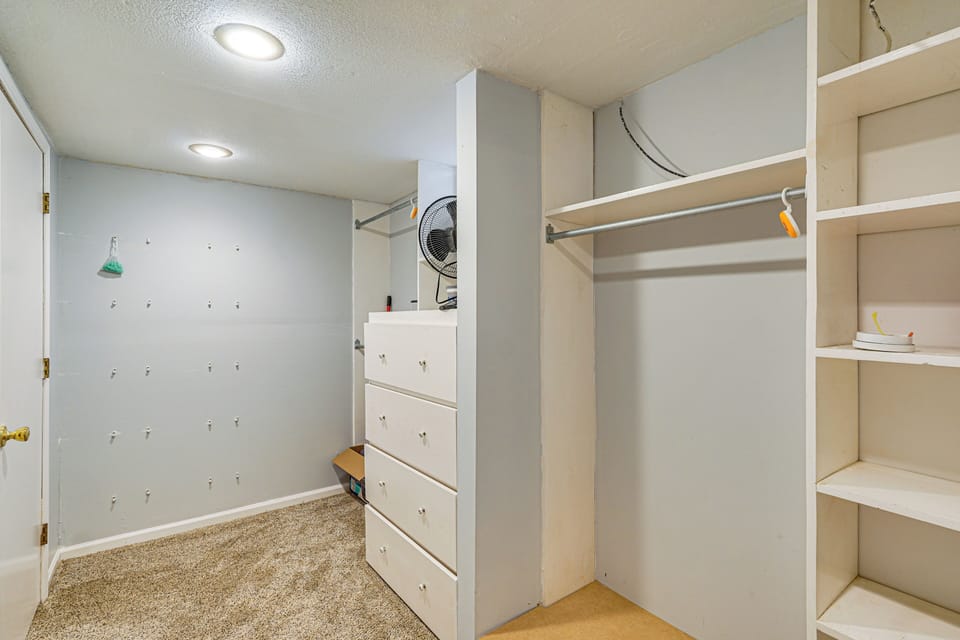 Walk-In Closet | Lower Level
