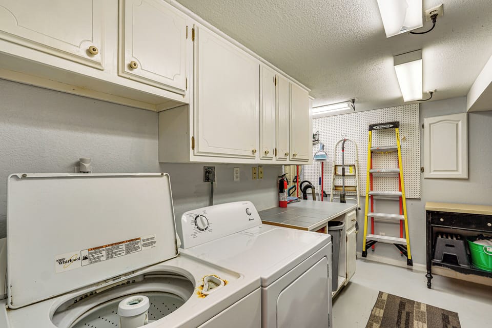 Washer & Dryer | Lower Level