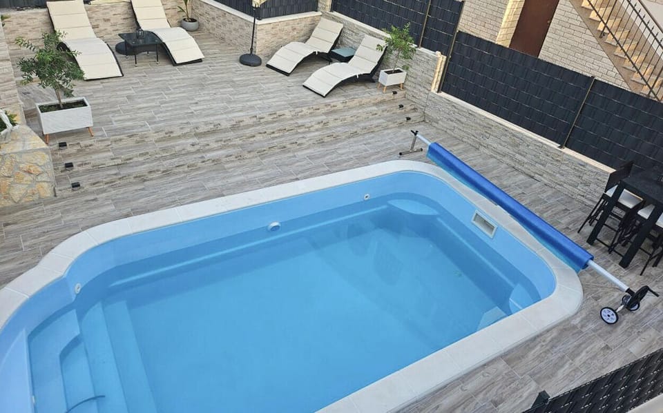 pool