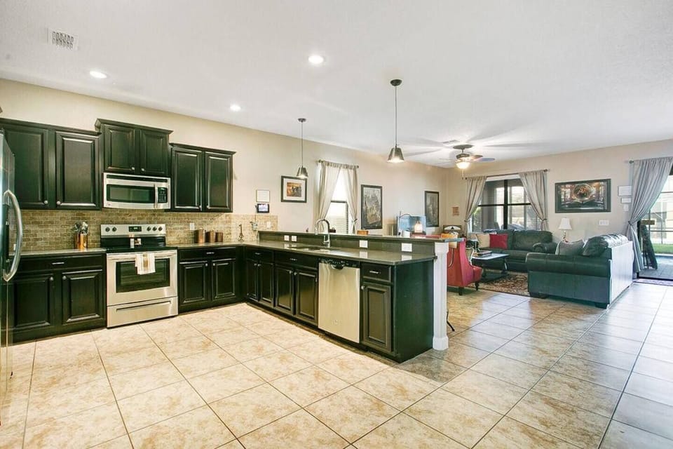 Full loaded kitchen with all the pots, pans, and silverware you need to cook a thanksgiving dinner.  Even comes with a Keurig machine and enough pods to get you started.