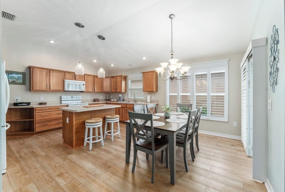 Nice open space for family gathering.  