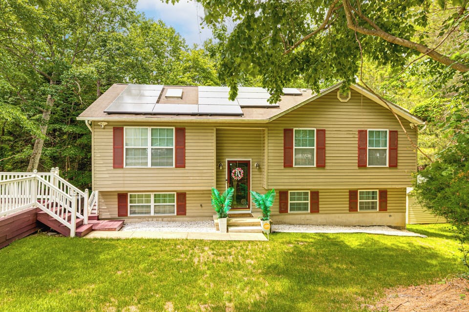 Exterior | Deck | Grill | Fire Table | 2-Story, Split-Level Home