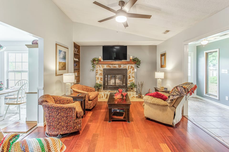 Little River Vacation Rental | 3BR | 2BA | 1,500 Sq Ft | 1 Step to Enter