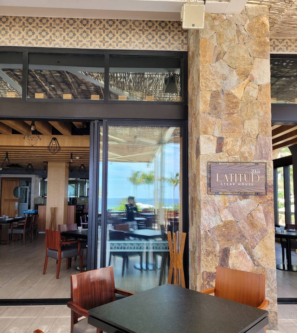 Latitud 23.5 Steak  & Seafood House