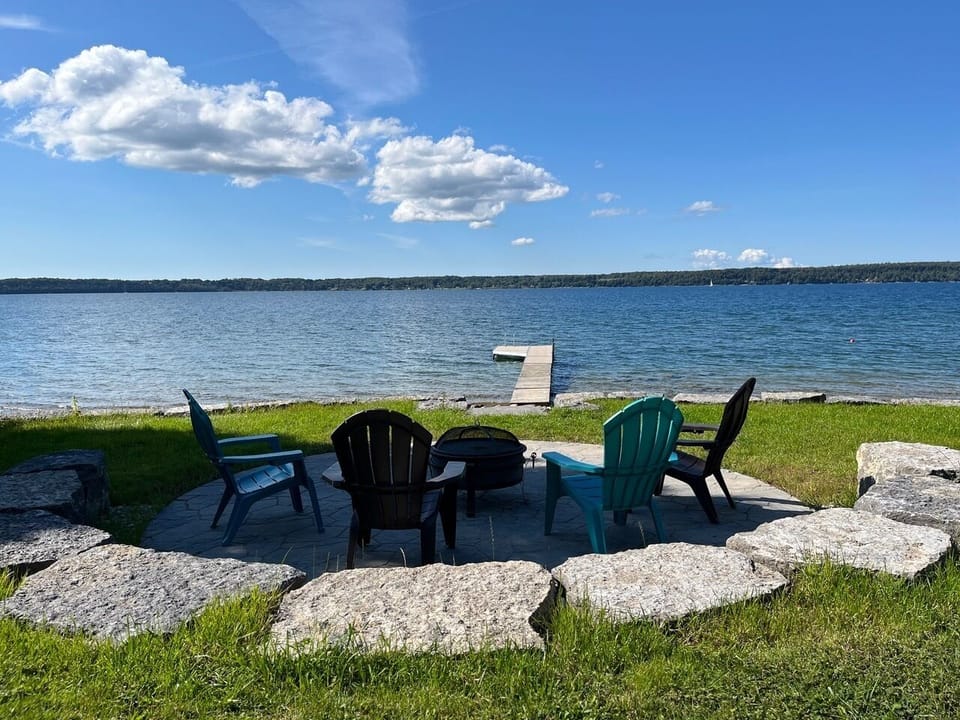 Relax around the firepit right by the water, an ideal spot for evening conversations, marshmallows, and unforgettable Georgian Bay sunsets.