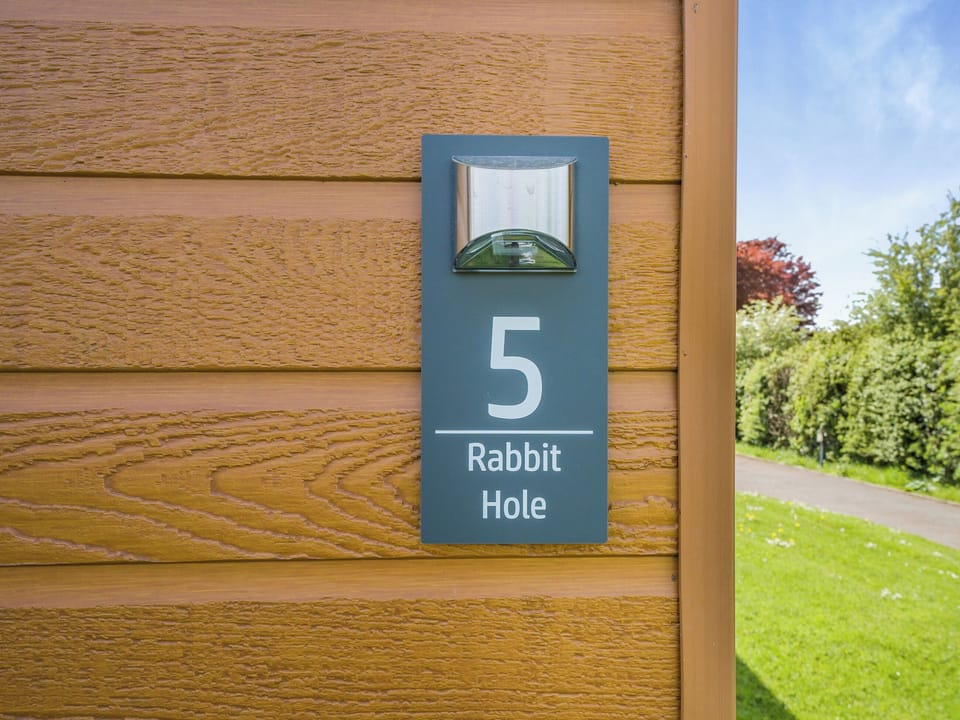 Outdoor | Rabbit Hole - Longmead Country Escapes, Cheddar