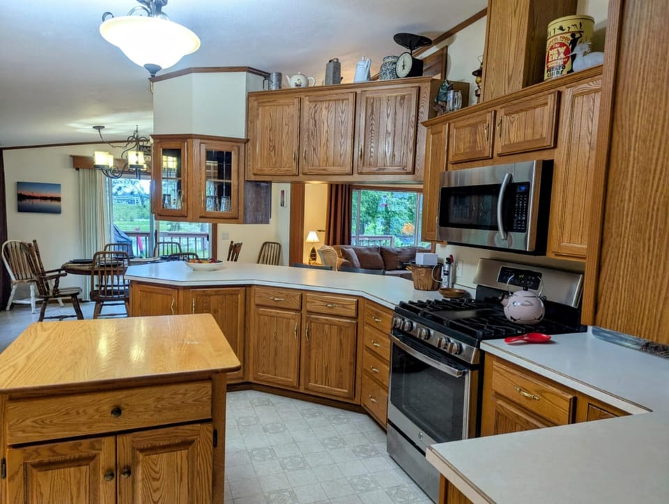 Full working kitchen with all the amenities of home.