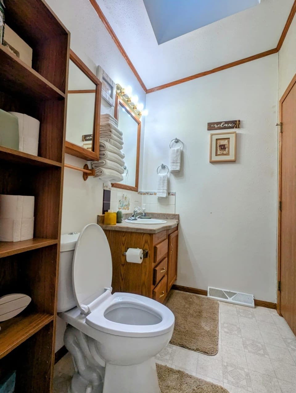 Full bathroom 