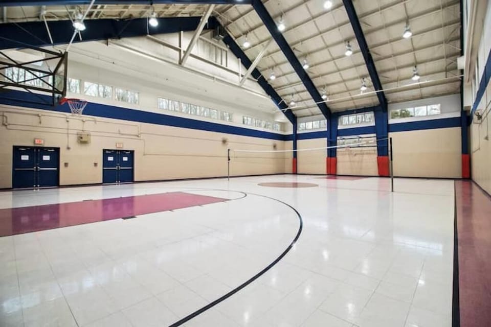 Sport court