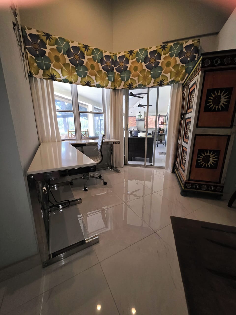 Office are in Master bedroom
