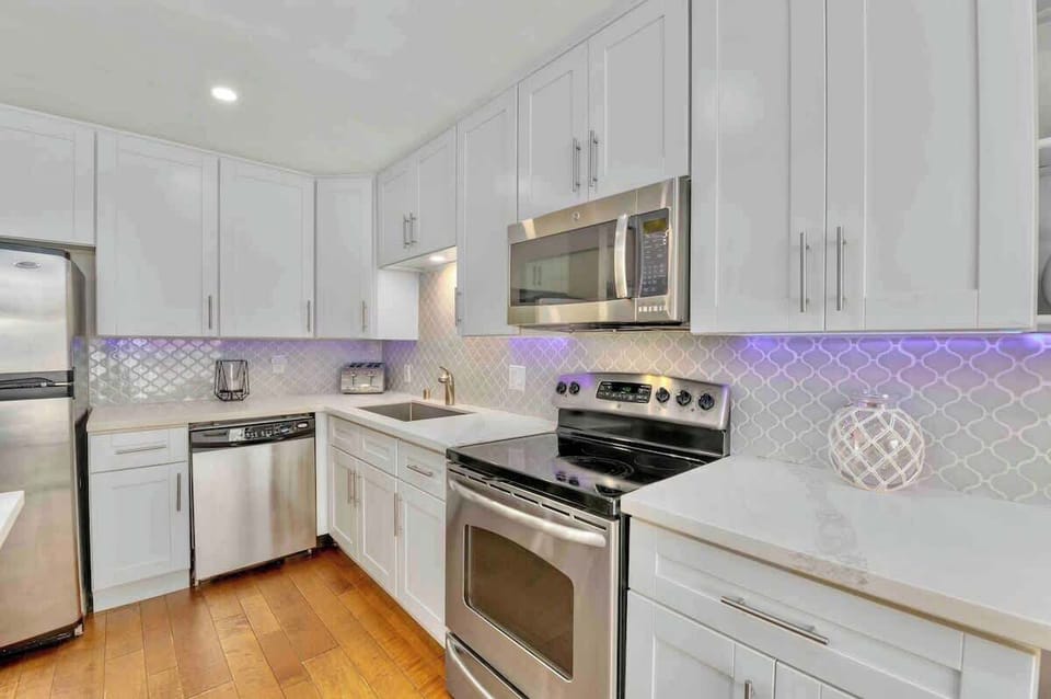 Newly remodeled kitchen with top of the line appliances