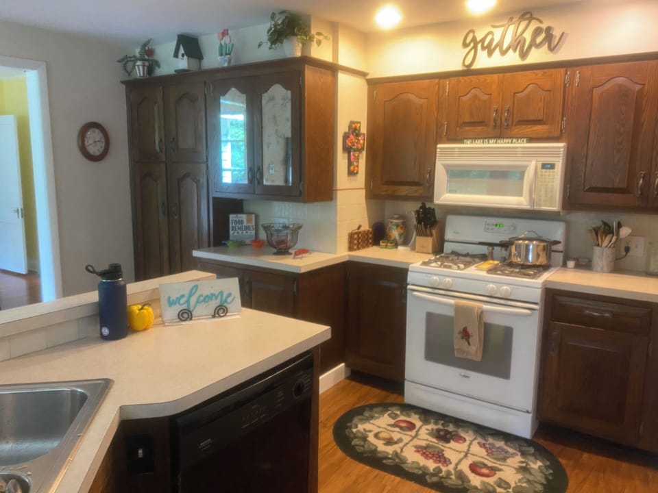 Whispering Winds - Kitchen
