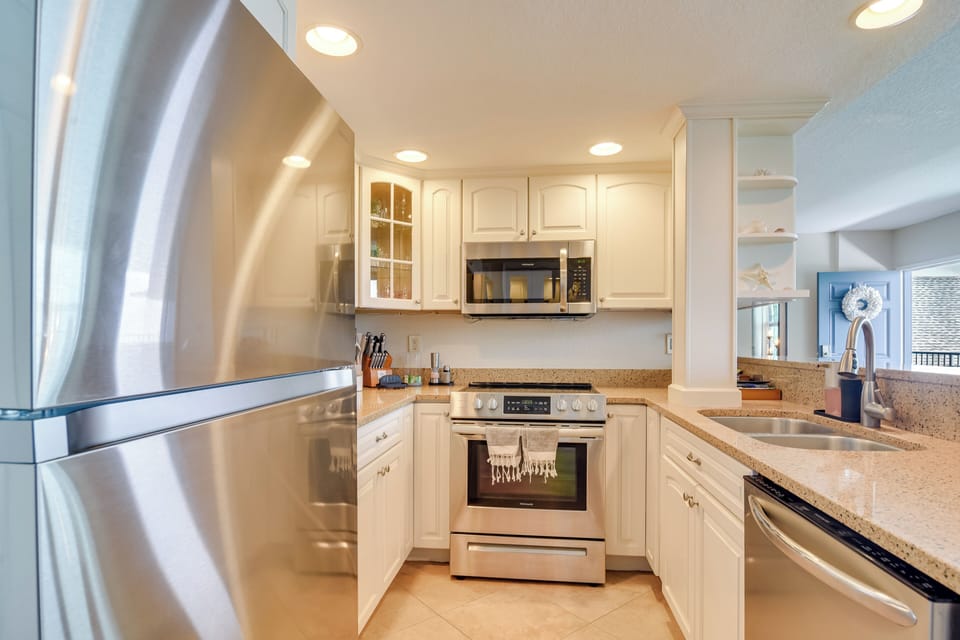 Kitchen | Drip & Keurig Coffee Makers | Blender