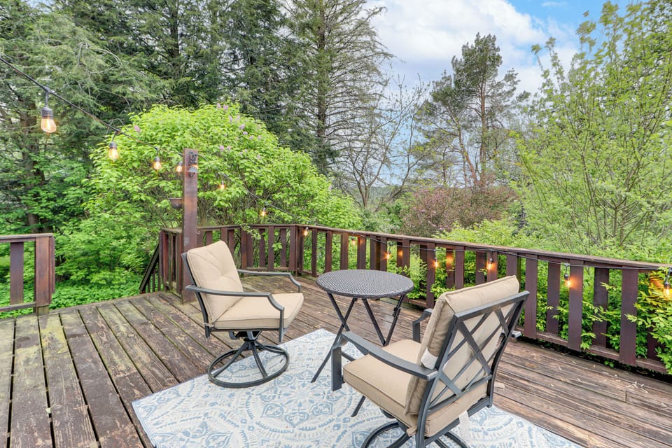 Cherry Valley Vacation Rental | 3BR | 1BA | 1,288 Sq Ft | 3 Steps Required