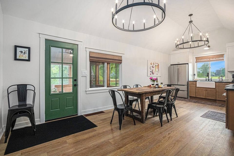 Gather, relax, and recharge in this charming farmhouse ✨