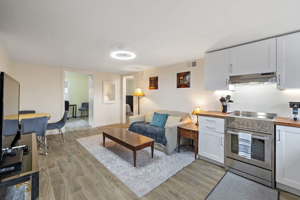 Designed for flexibility — perfect for both productivity and downtime.