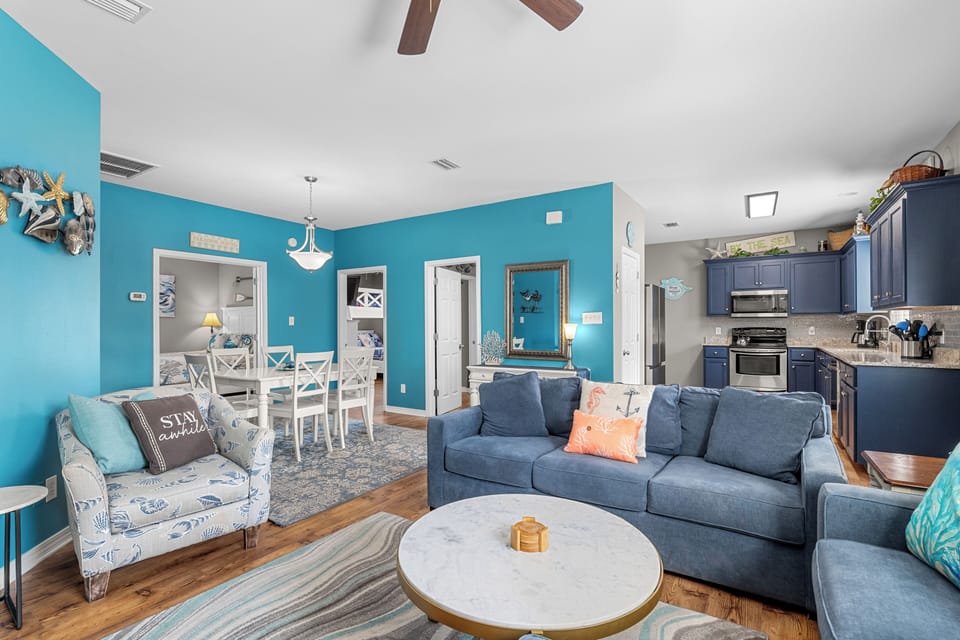 Livingroom/dining room/kitchen