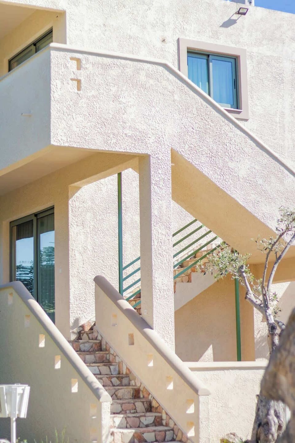 There Are Some Steps to the Upper-Level Apartments
Please note: access includes a small flight of stairs — something to consider when booking.