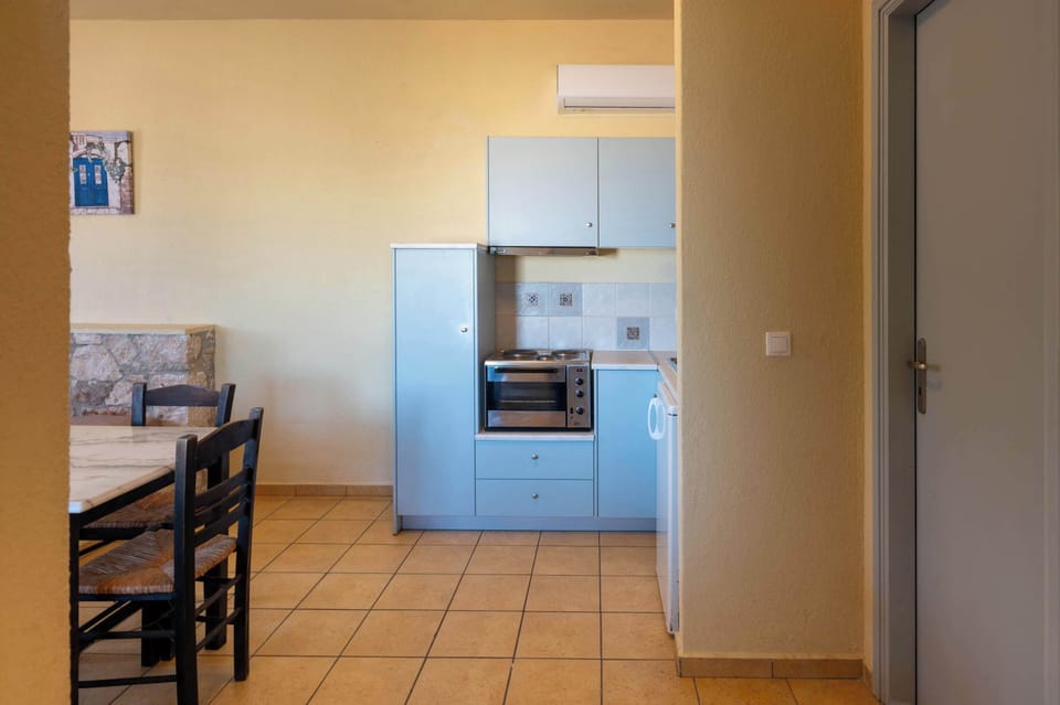 Modern Kitchen Space with Plenty of Storage

