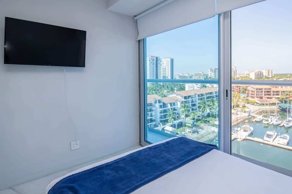 Room-darkening shades in the bedrooms