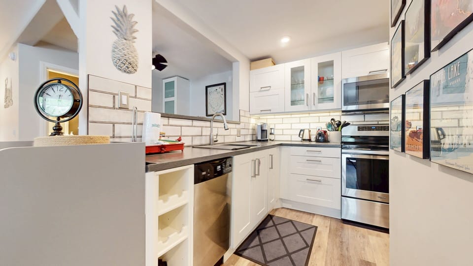 Indoors, Kitchen, Appliance, Microwave, Oven