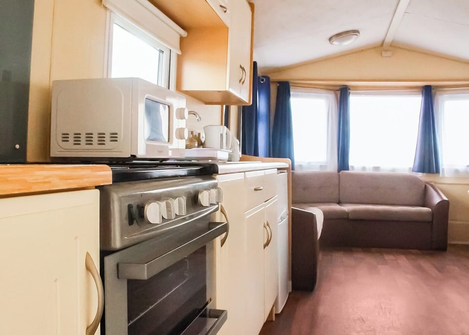 Willerby Herald 35 - Eastern Beach Caravan Park, Caister-on-Sea