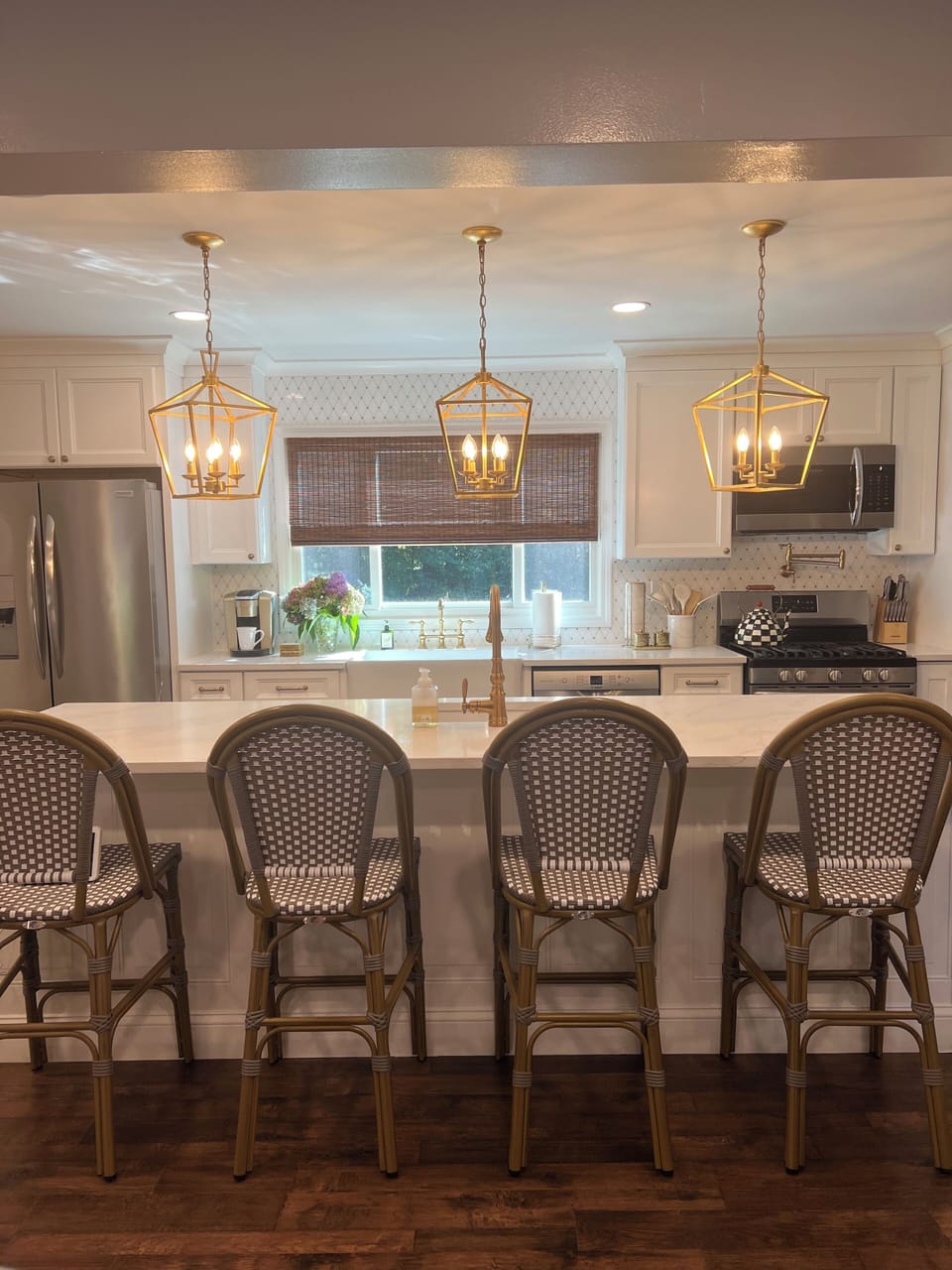 Full kitchen with beautiful island