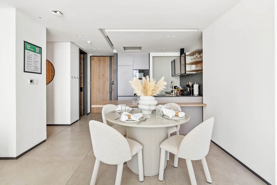 Cozy dining area perfect for shared meals and gatherings.