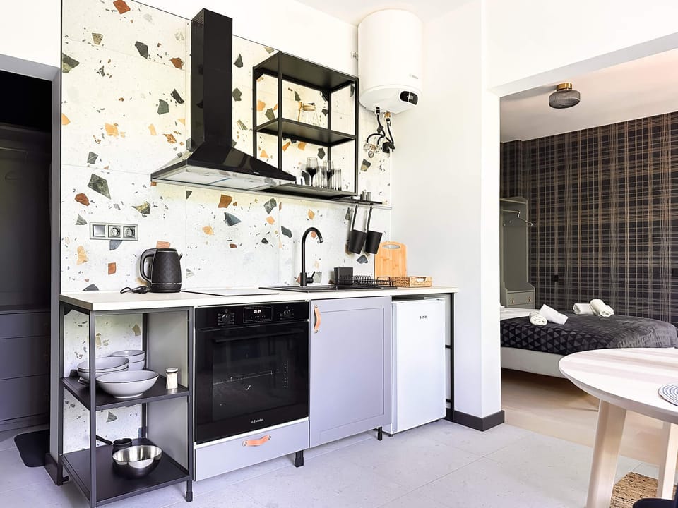 Whip up snacks or full meals in this stylish kitchenette. Want local restaurant or grocery recommendations? We’re happy to help!