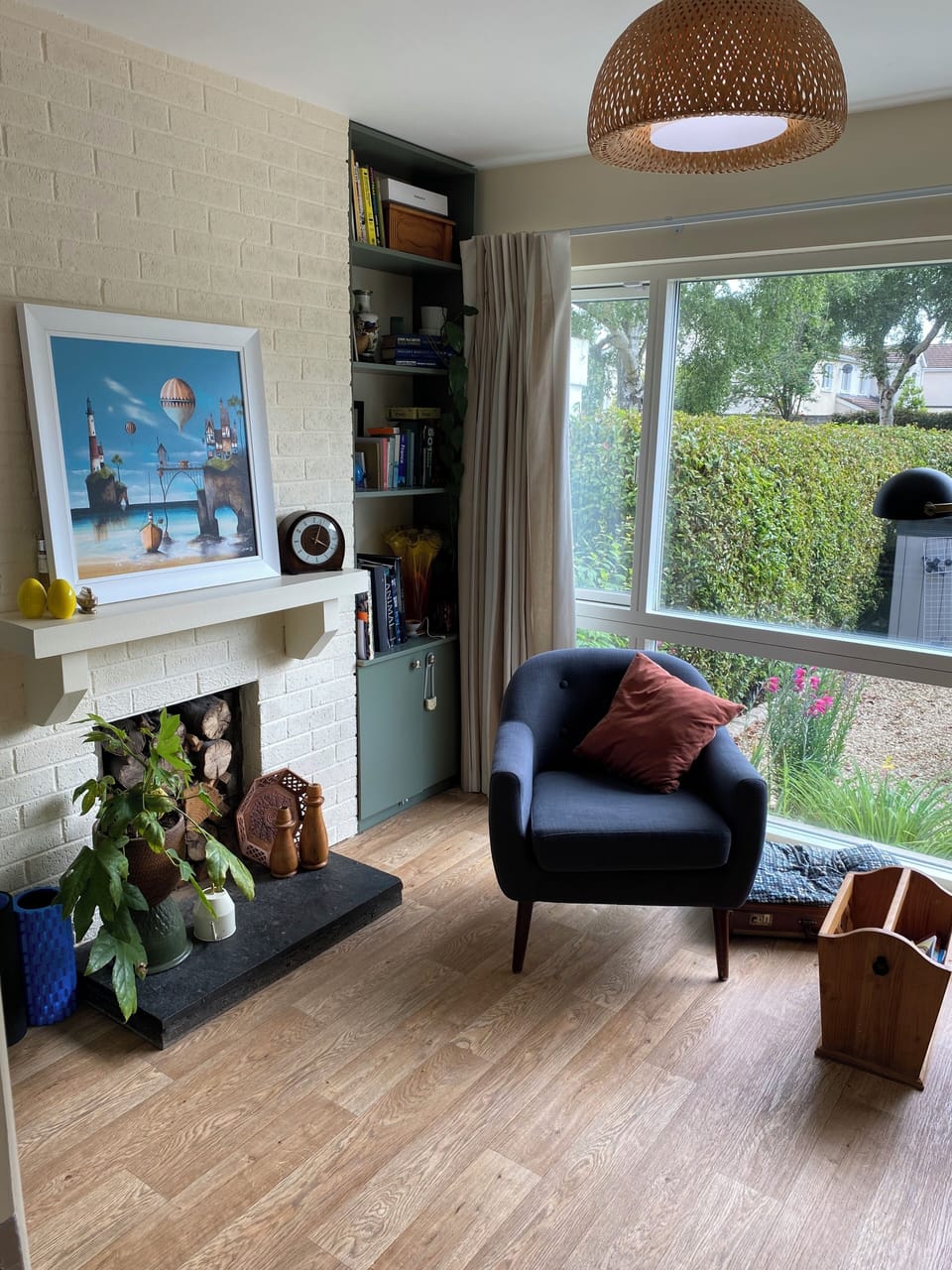 Sitting room view 2