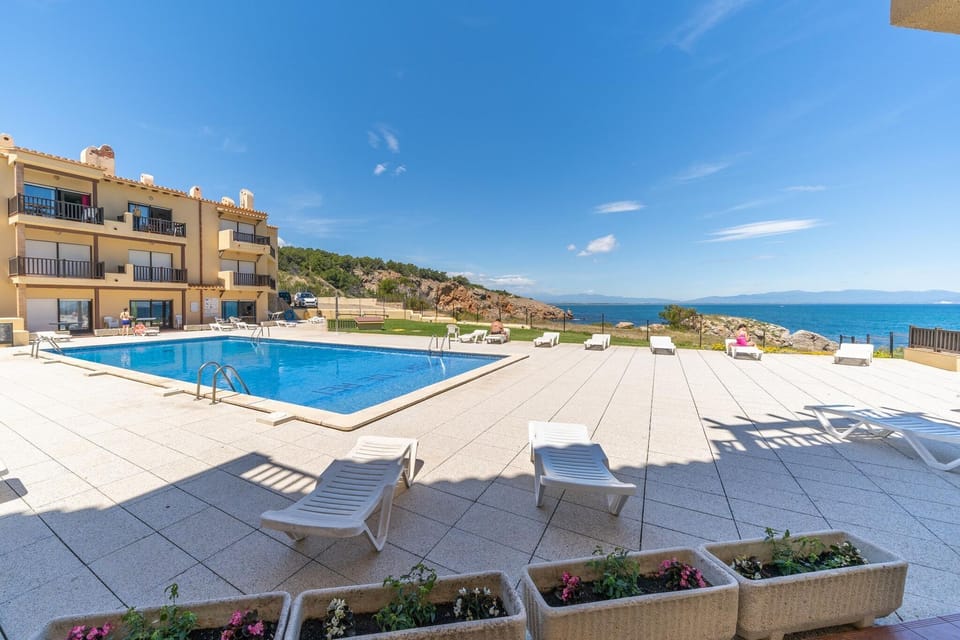 Holiday Home Swimming Pool