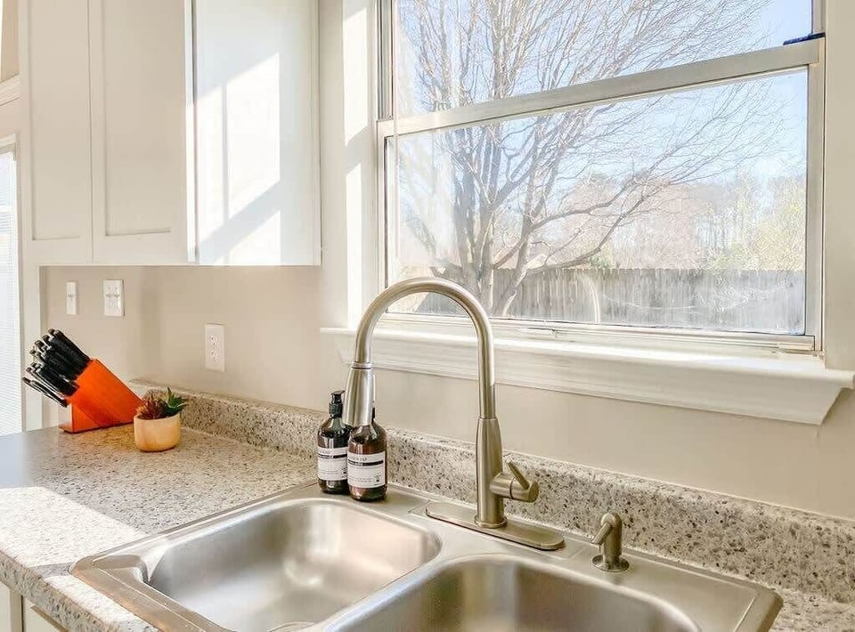 Kitchen sink