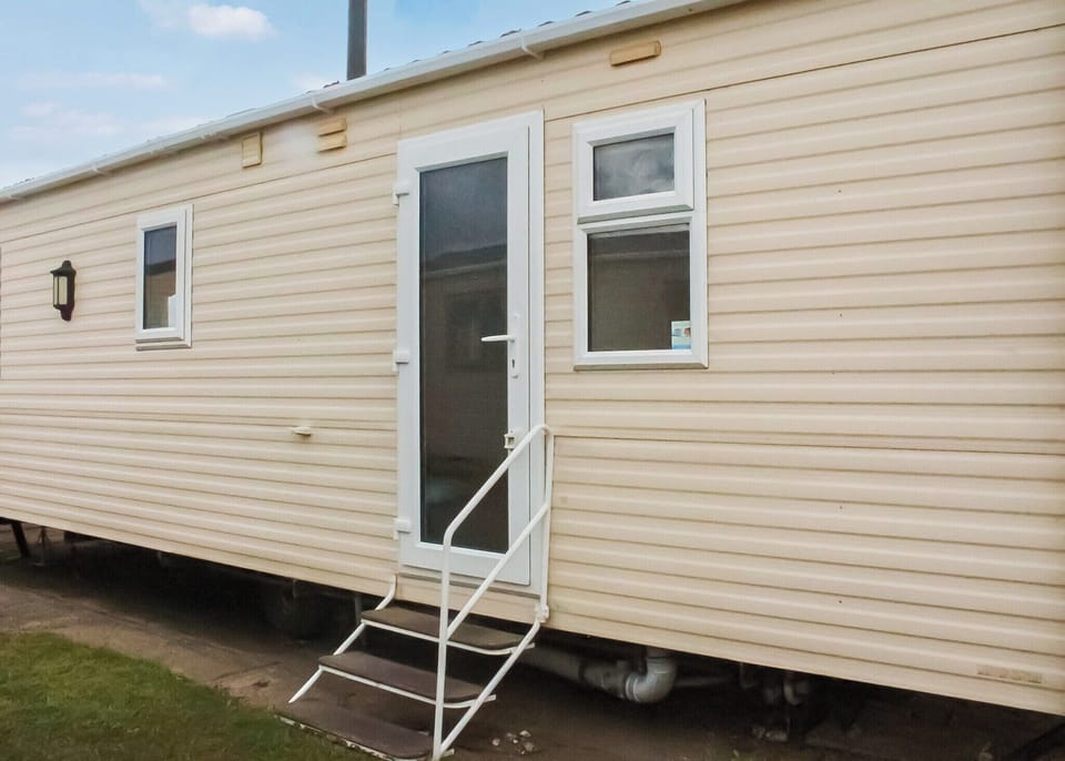 ABI Vista 16 - Eastern Beach Caravan Park, Caister-on-Sea