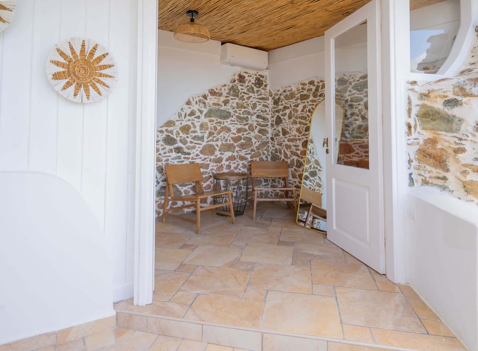 Second bedroom entrance