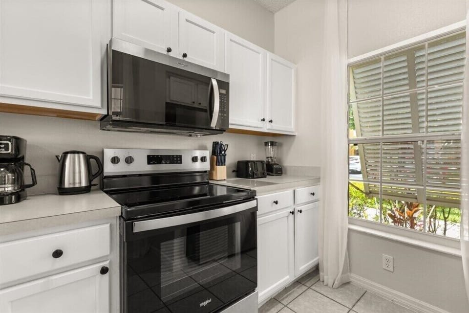 4718 Flagler Beach Way (8).jpg