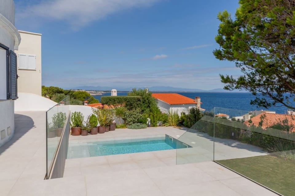 Holiday Home Swimming Pool