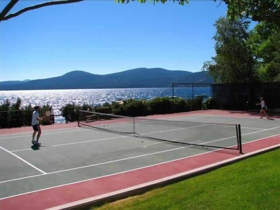 Tennis Courts