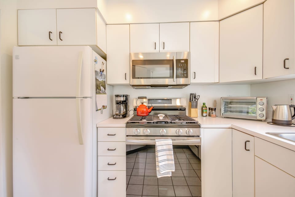 Kitchen | Main Level | Cooking Basics