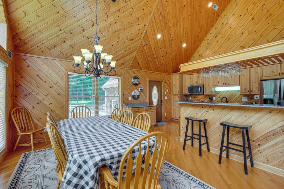 Dining Table | 1st Floor