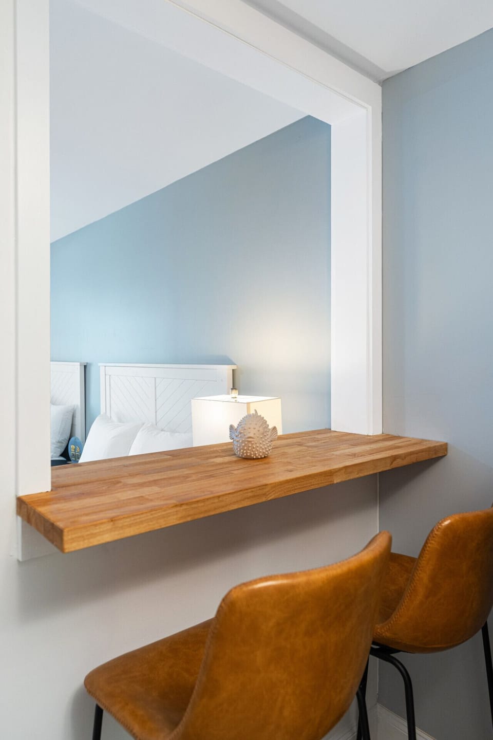 Unit 2 - Kitchen bar