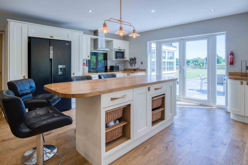 Hopkins Retreat Farm - 5 Bedroom House - Swansea (7476)