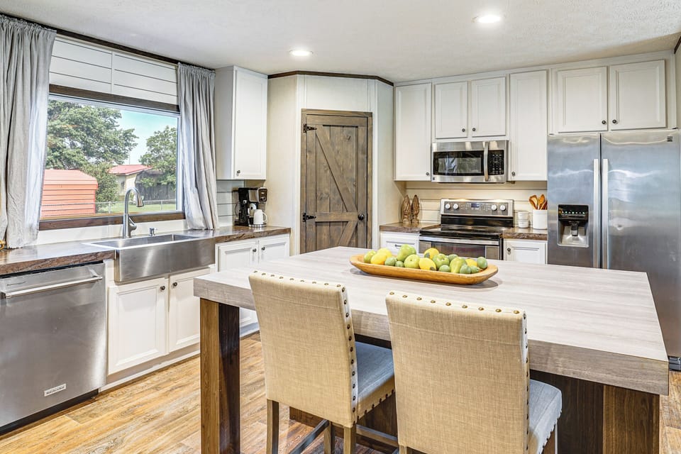 Kitchen | Cooking Basics | Dishwasher | Single-Story Home