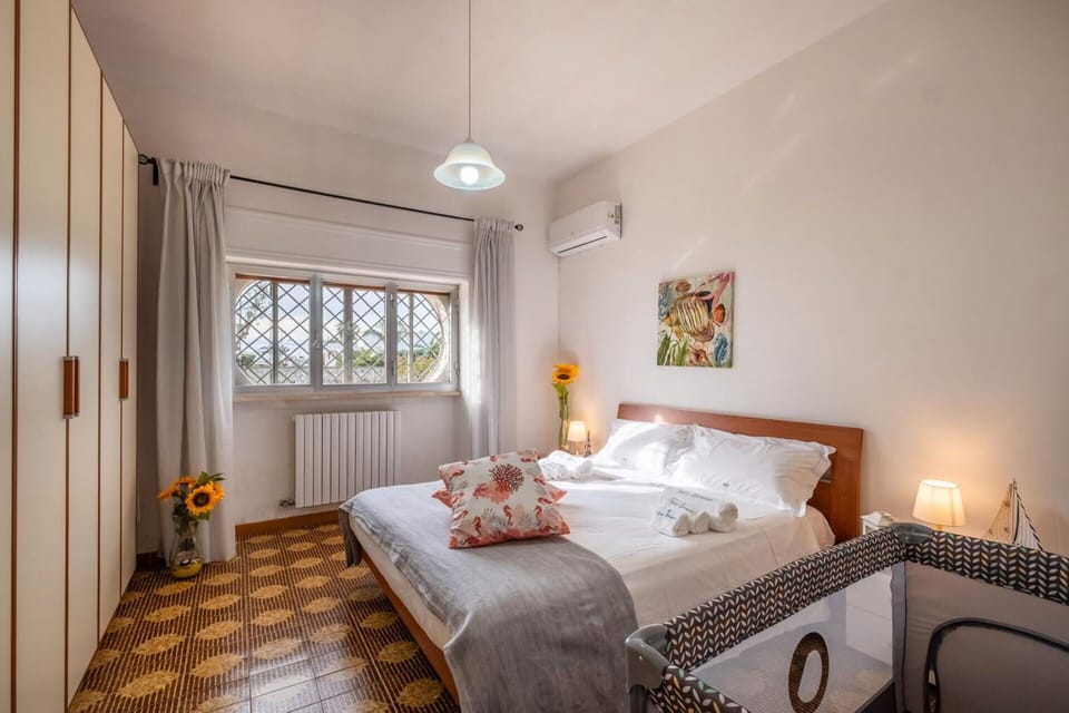 Autumn, Bedroom, Spring, Summer, Winter