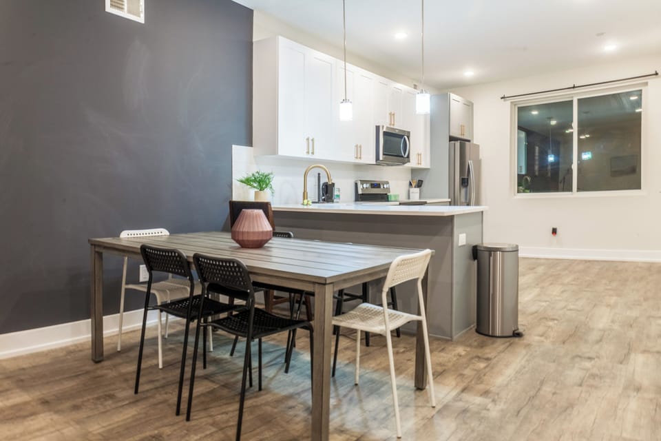 Sitting area  near kitchen to take food on table easily 